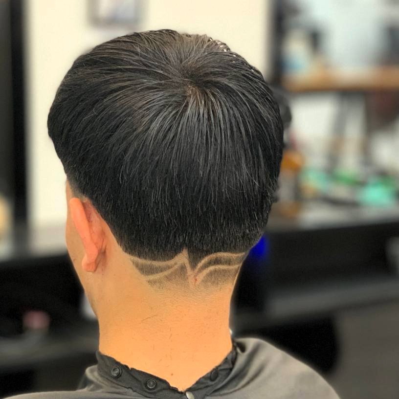 Men's undercut style